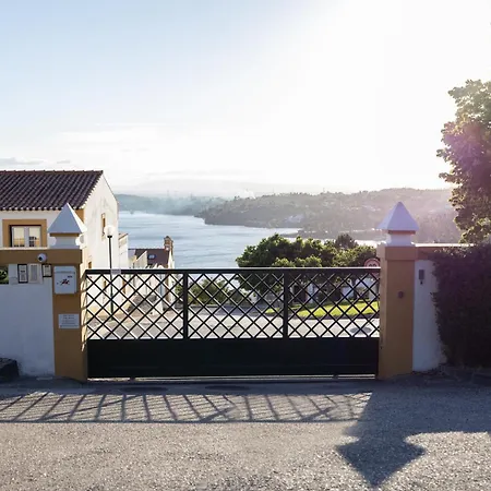 Casa Da Barragem - * Castelo do Bode